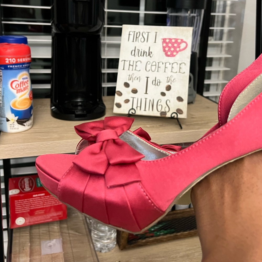 Heels - Picture 3 of 7